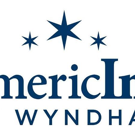 Americinn By Wyndham Oshkosh Exterior photo